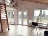 Коттедж c 1 комнатой с красивым видом из окна