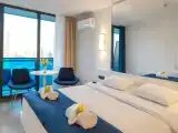 Номер Deluxe с балконом и с видом на море