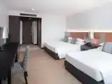 Трёхместный номер Premier (North Tower) с видом на город