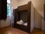 Кровать в общем номере