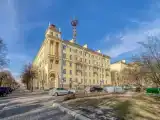 Апартаменты с 2 комнатами с балконом и с красивым видом из окна