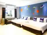 Номер Courtyard Family
