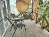 Трёхместные апартаменты с балконом и с красивым видом из окна