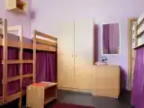 Кровать в общем номере (женский номер)