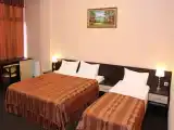Трёхместный номер Стандарт с балконом