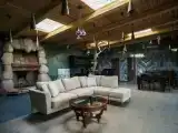 Коттедж с балконом и с видом на сад
