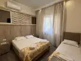 Трёхместный номер Superior с балконом