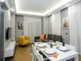 Апартаменты с 2 комнатами с балконом и с красивым видом из окна