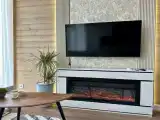 Четырёхместный семейный коттедж с красивым видом из окна