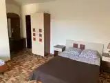 Трёхместный номер Стандарт с балконом
