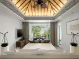 Двухместный Люкс с бассейном Wellbeing Sanctuary с балконом