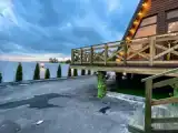 Шале с красивым видом из окна