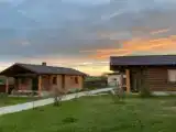 Четырёхместный коттедж с красивым видом из окна