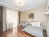 Люкс с балконом и с красивым видом из окна