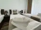 Трёхместный номер Superior с балконом