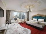 Suite with Jacuzzi с видом на город