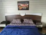 Коттедж с балконом и с красивым видом из окна