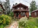 Шестиместный коттедж Боярский с балконом