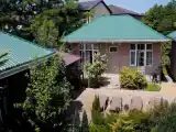 Коттедж c 1 комнатой с красивым видом из окна