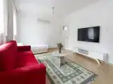 Апартаменты с балконом и с видом на сад