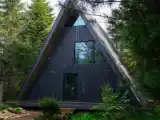 Двухместный коттедж с красивым видом из окна