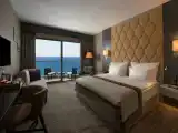 Номер Семейный Двухкомнатный с балконом и с видом на море