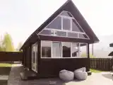 Коттедж Классический с балконом и с красивым видом из окна