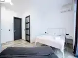 Двухместный номер Улучшенный с балконом и с видом на улицу