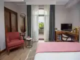 Двухместный номер Deluxe с балконом и с красивым видом из окна