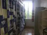 Кровать в общем номере рядом с пляжем