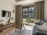 Номер Deluxe с балконом и с видом на бассейн