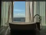 Четырёхместный люкс Presidential с балконом