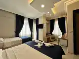Трёхместный номер Superior с балконом и с красивым видом из окна