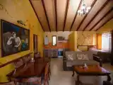 Шестиместный коттедж с красивым видом из окна