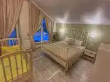 Семейный коттедж с красивым видом из окна