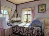 Шестиместный коттедж с красивым видом из окна