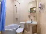Полулюкс с балконом и с красивым видом из окна