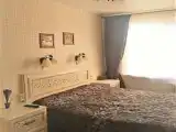Апартаменты с 2 комнатами с балконом и с красивым видом из окна