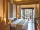 Номер Deluxe Regency с видом на бассейн