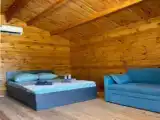 Четырёхместный коттедж с балконом