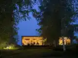 Двухместный коттедж с красивым видом из окна