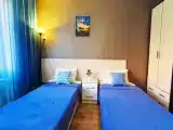 Шестиместные апартаменты с балконом