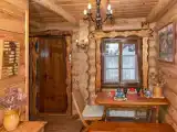 Трёхместный люкс с балконом и с красивым видом из окна