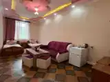 Студия с красивым видом из окна