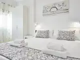 Пентхаус с 3 комнатами с балконом и с красивым видом из окна