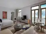 Двухместный полулюкс с балконом и с видом на горы