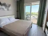 Семейный люкс с балконом и с видом на море