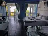 Четырёхместный люкс с балконом и с красивым видом из окна