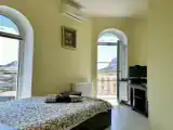 Одноместный номер Стандарт с балконом и с красивым видом из окна