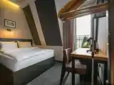 Двухместный номер Эконом с балконом и с красивым видом из окна